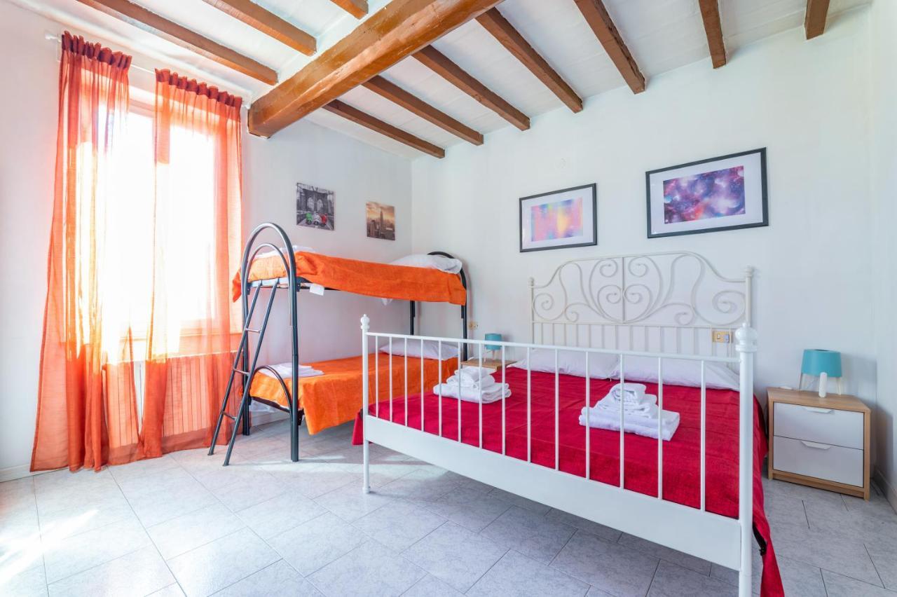 Parma Centro Torri Huge Apartment X6 Buitenkant foto